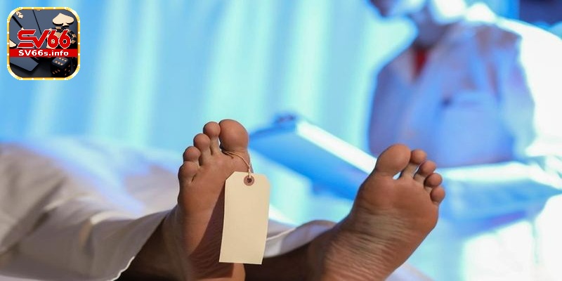 Nằm mơ thấy đàn ông chết đánh số gì? Giải mã chi tiết 4 Mơ thấy người chết đuối là một điềm báo không tốt